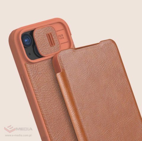 Skórzane etui z klapką osłoną aparatu do iPhone 15 Pro Nillkin Qin Pro Leather - czarne