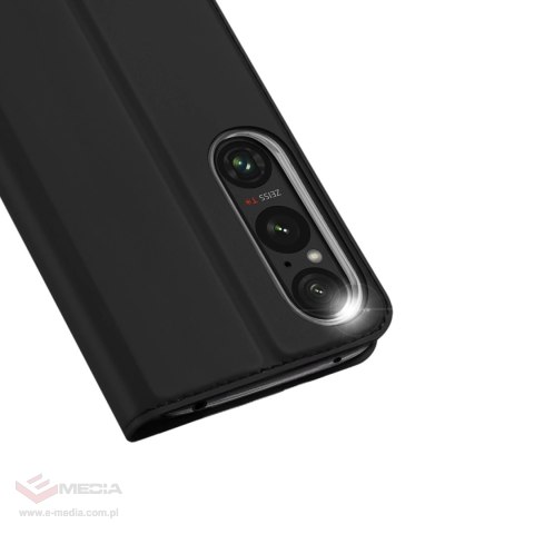 Etui Dux Ducis Skin Pro z klapką i miejscem na kartę na Sony Xperia 1VI - czarne