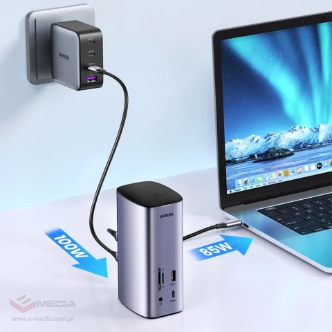 Ugreen wielofunkcyjna stacja dokująca HUB 12w1 USB C USB HDMI DP RJ45 AUX SD TF szara (CM555)