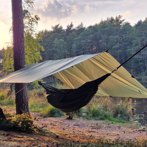 Płachta biwakowa Bushmen Easy Tarp 3 x 3 m - Green