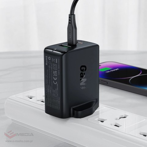 Acefast ładowarka GaN 65W 3 porty (1xUSB, 2xUSB C PD) wtyczka UK biała (A44)