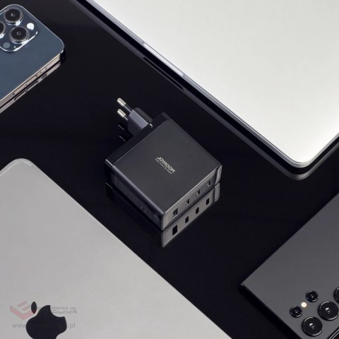 Ładowarka GaN Joyroom JR-TCG04EU 100W 3x USB-C USB-A + kabel USB-C / USB-C 100W - czarna